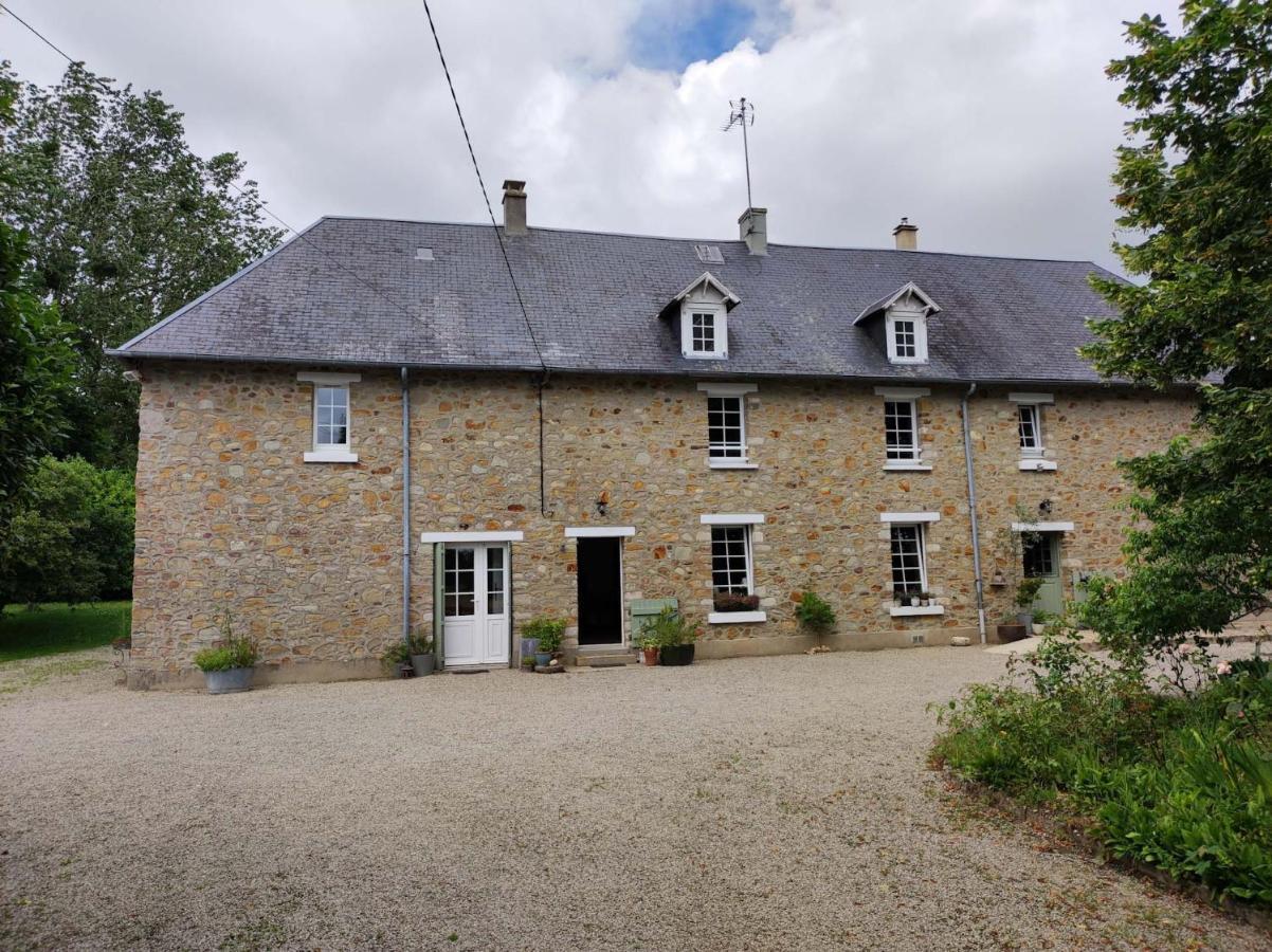 La Maison Des Tilleuls Saint-Germain-Sur-Seves Exteriör bild