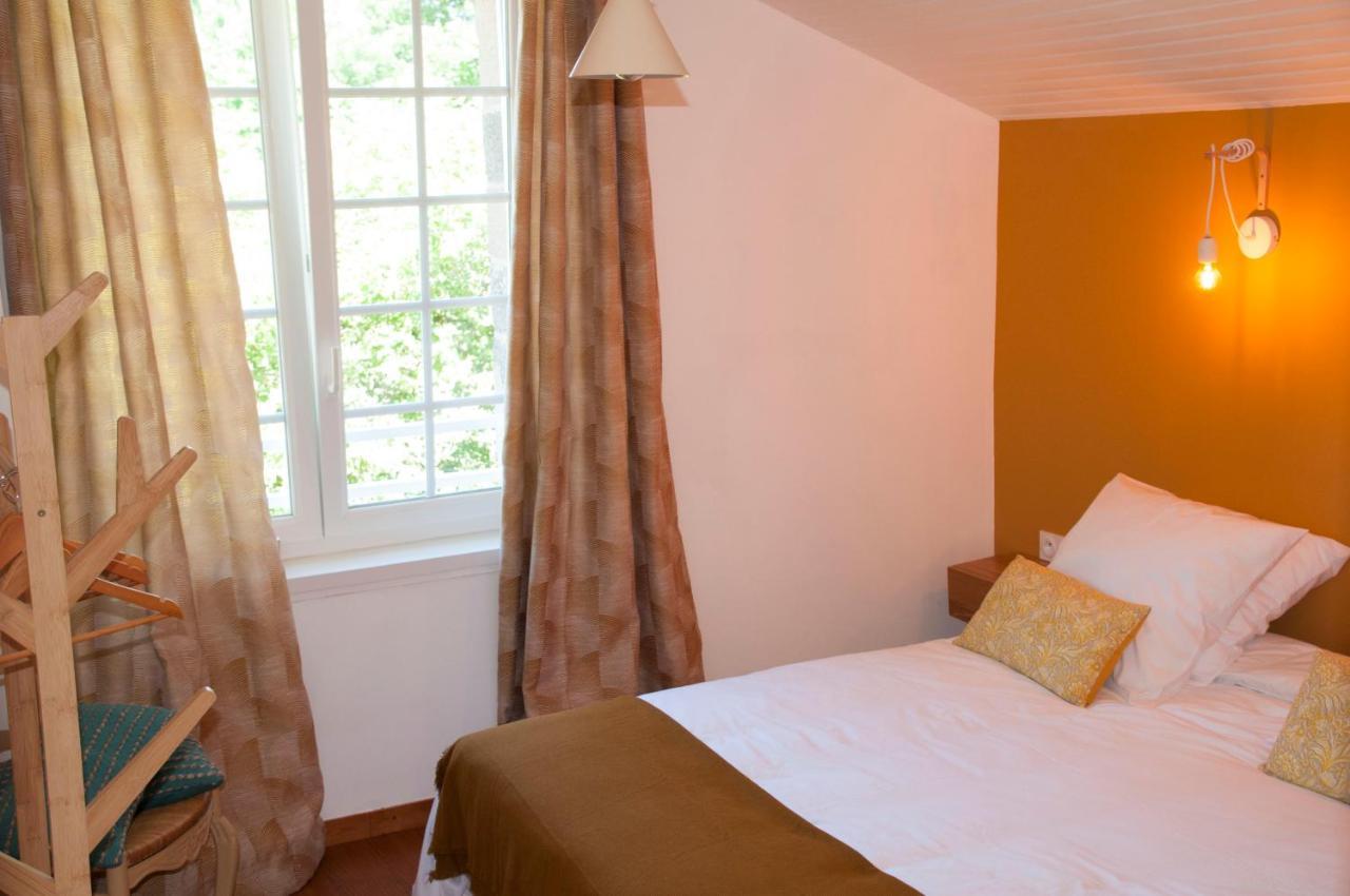 La Maison Des Tilleuls Saint-Germain-Sur-Seves Exteriör bild